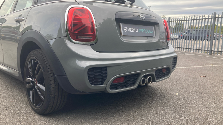 MINI Hatchback 2.0 Cooper S Sport II 5dr Petrol Hatchback